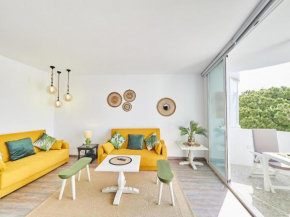 Cubo's Calahonda Beachfront